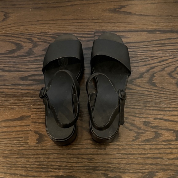 Camper Misia Black Platform Sandals - Picture 6 of 9